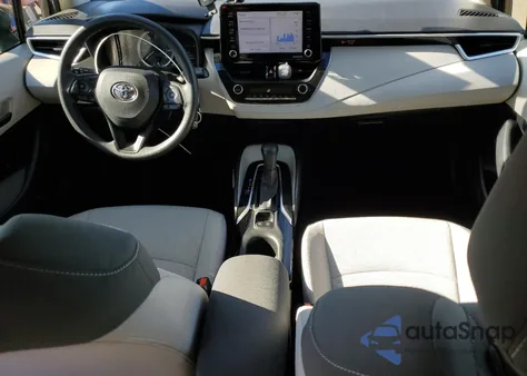 2022 Toyota Corolla Le z USA, uszkodzony, nr VIN JTDEPMAEXNJ230598